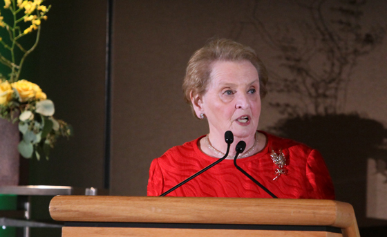 Madeleine Albright and Jared Cohen of Google Ideas accept ...